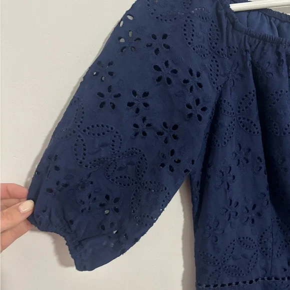 NWOT Women’s Vineyard Vines eyelet Dress Navy Blue Size 4 - Picture 3 of 5